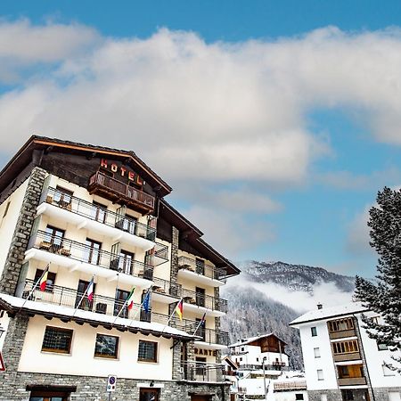 Hotel Bijou Valtournenche Esterno foto